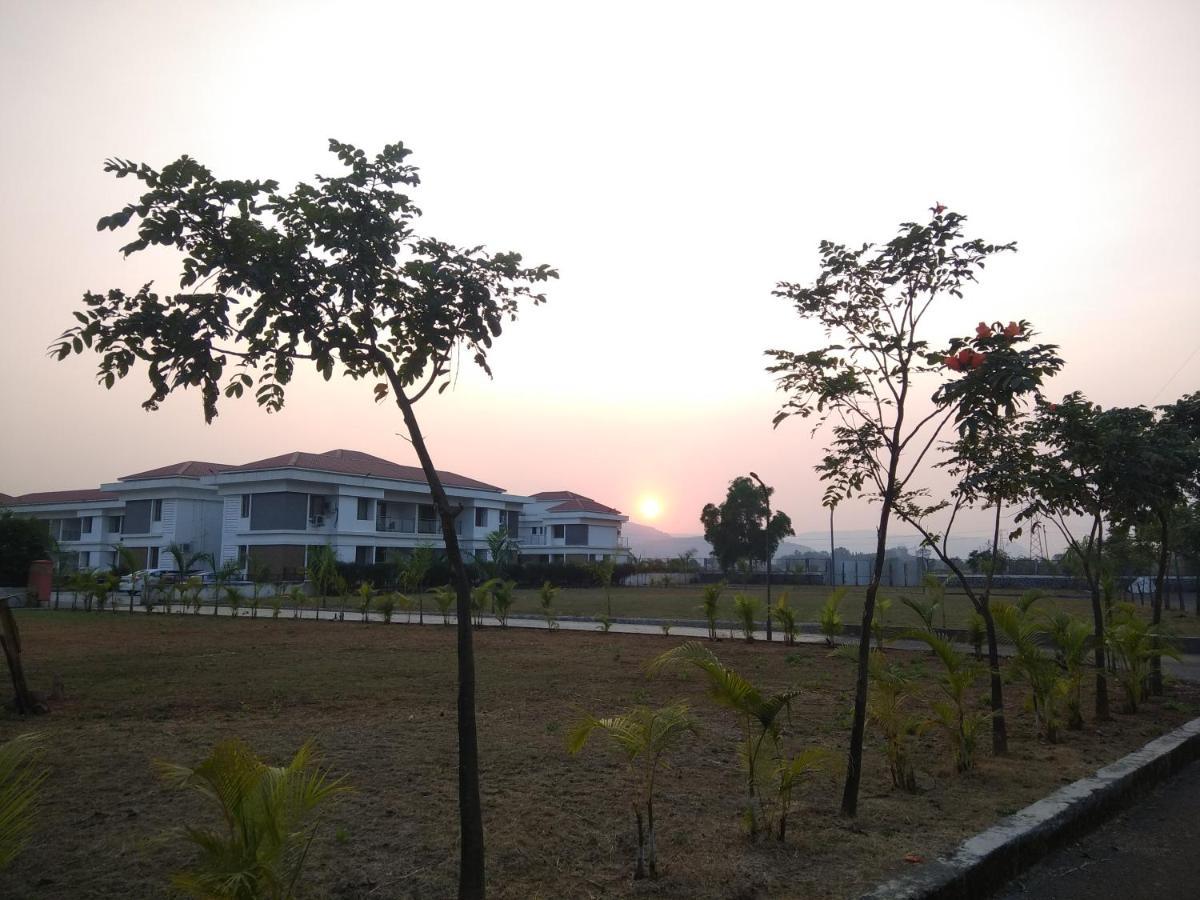 Parishreya Holiday Home 로나발라 외부 사진